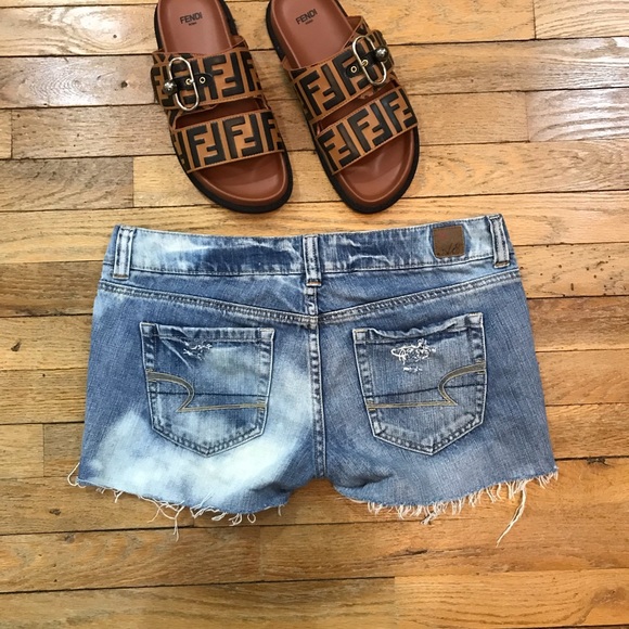 American Eagle Distressed Festival Shorts - Picture 2 of 2